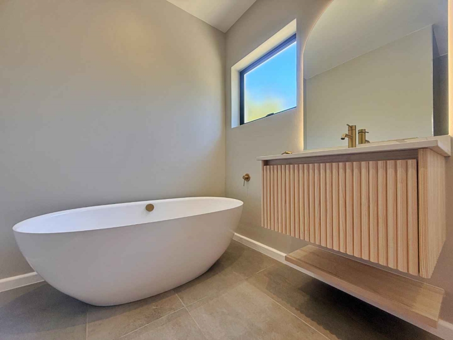 3 Bedroom Property for Sale in Country Club Western Cape